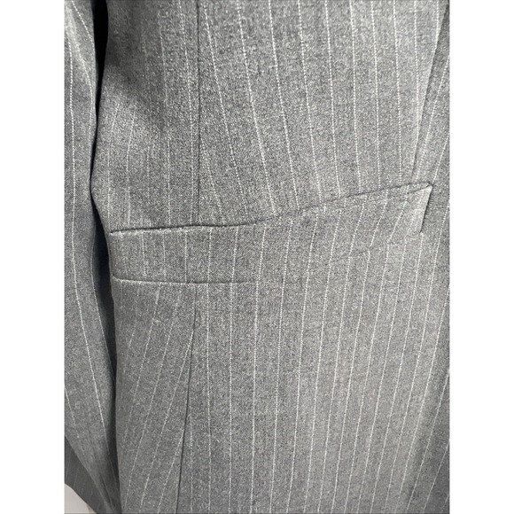 Calvin Klein Pinstripe Two Button Lined Stretch Blazer Size 12 Gray & White - Picture 4 of 11